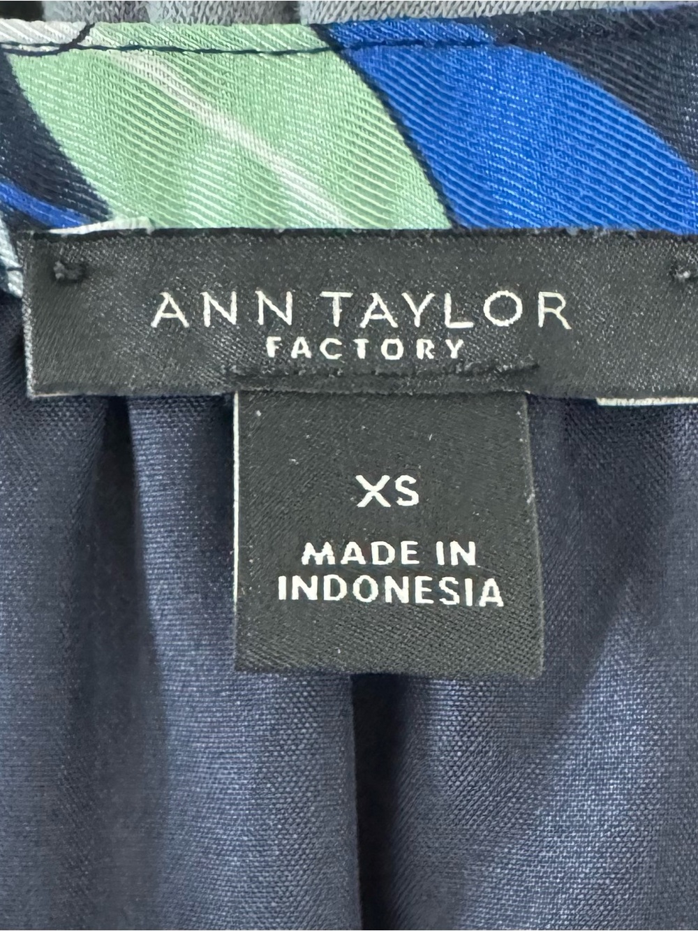 Ann Taylor Factory Navy Floral Midi Dress - Picture 4 of 6